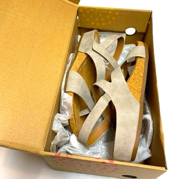 Eurosoft Gianetta Wedge Sandal in Taupe - Picture 8 of 10